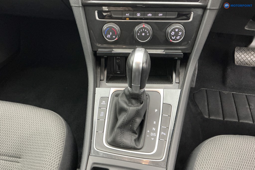 Volkswagen Golf SE Automatic Diesel Hatchback - Stock Number (1616112) - 23rd supplementary image