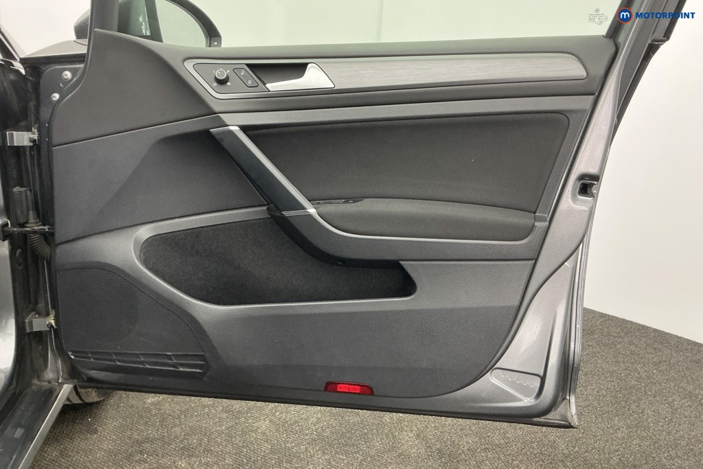 Volkswagen Golf SE Automatic Diesel Hatchback - Stock Number (1616112) - 29th supplementary image