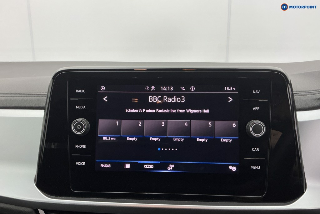 Volkswagen T-Roc Life Automatic Petrol SUV - Stock Number (1616118) - 2nd supplementary image