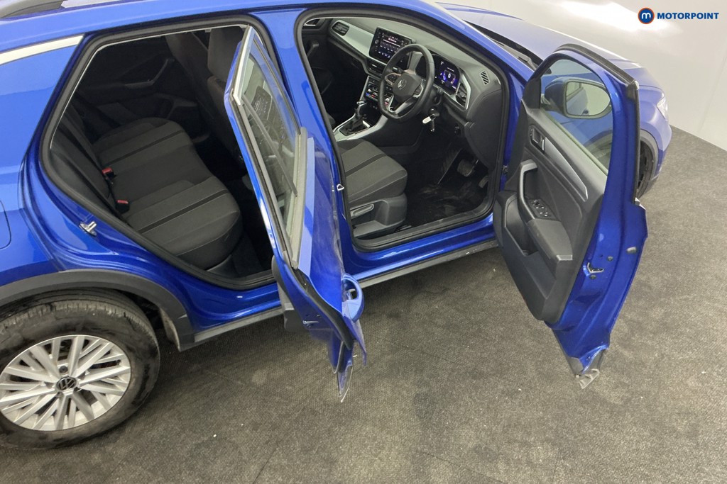 Volkswagen T-Roc Life Automatic Petrol SUV - Stock Number (1616118) - 5th supplementary image