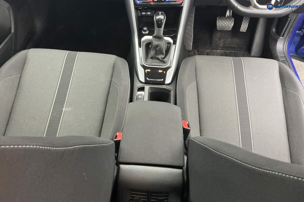 Volkswagen T-Roc Life Automatic Petrol SUV - Stock Number (1616118) - 12th supplementary image