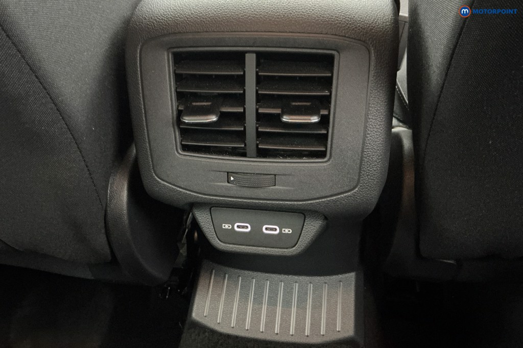 Volkswagen T-Roc Life Automatic Petrol SUV - Stock Number (1616118) - 15th supplementary image