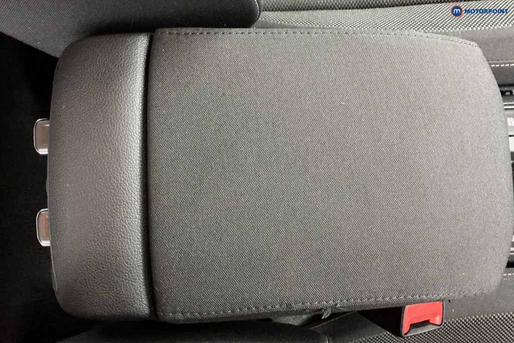 Volkswagen T-Roc Life Automatic Petrol SUV - Stock Number (1616118) - 16th supplementary image