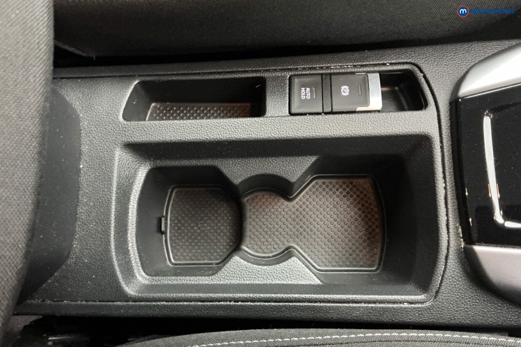 Volkswagen T-Roc Life Automatic Petrol SUV - Stock Number (1616118) - 17th supplementary image