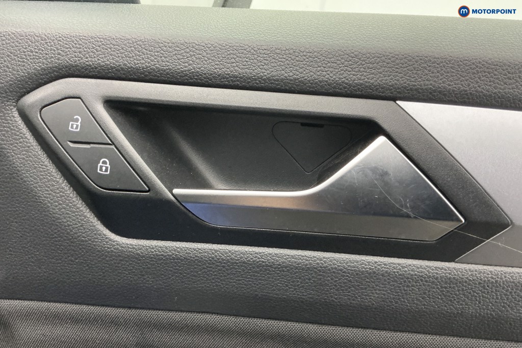 Volkswagen T-Roc Life Automatic Petrol SUV - Stock Number (1616118) - 26th supplementary image