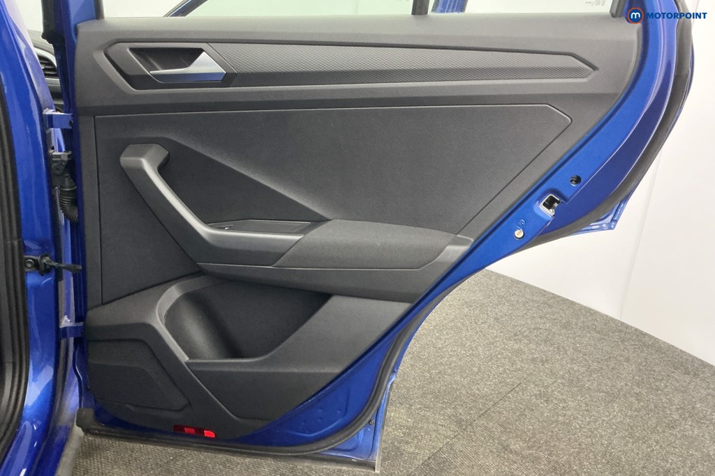 Volkswagen T-Roc Life Automatic Petrol SUV - Stock Number (1616118) - 27th supplementary image