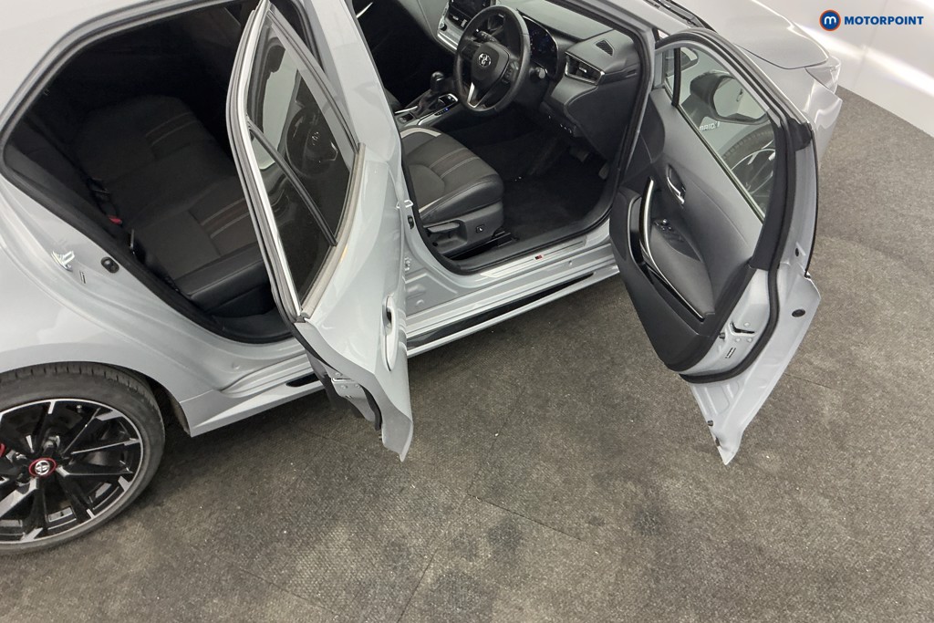 Toyota Corolla Gr Sport Automatic Petrol-Electric Hybrid Hatchback - Stock Number (1616154) - 5th supplementary image