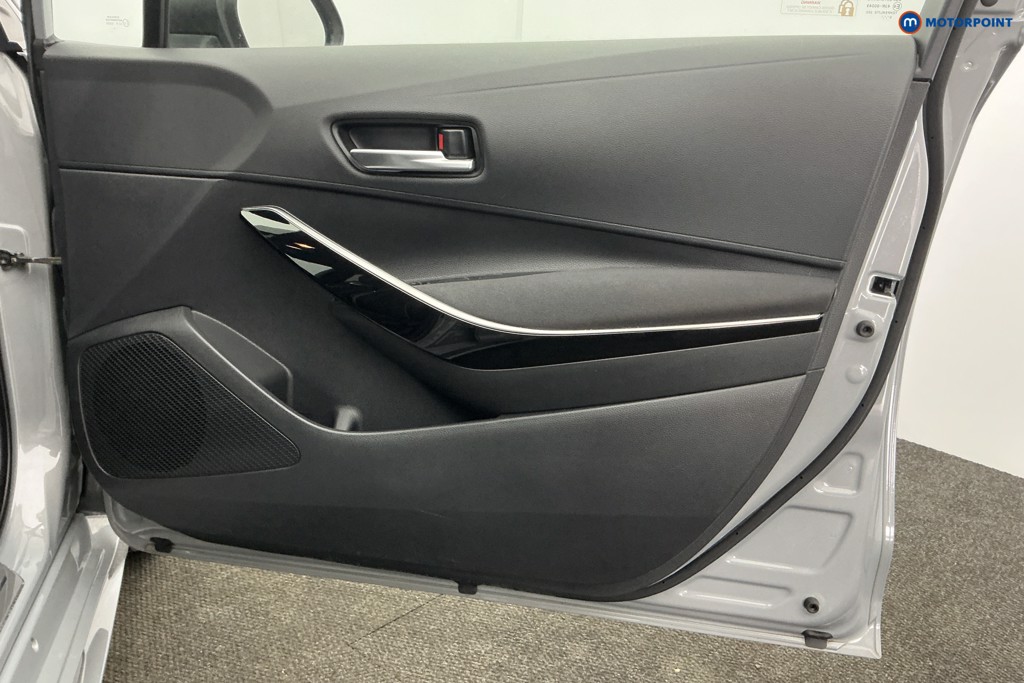 Toyota Corolla Gr Sport Automatic Petrol-Electric Hybrid Hatchback - Stock Number (1616154) - 26th supplementary image