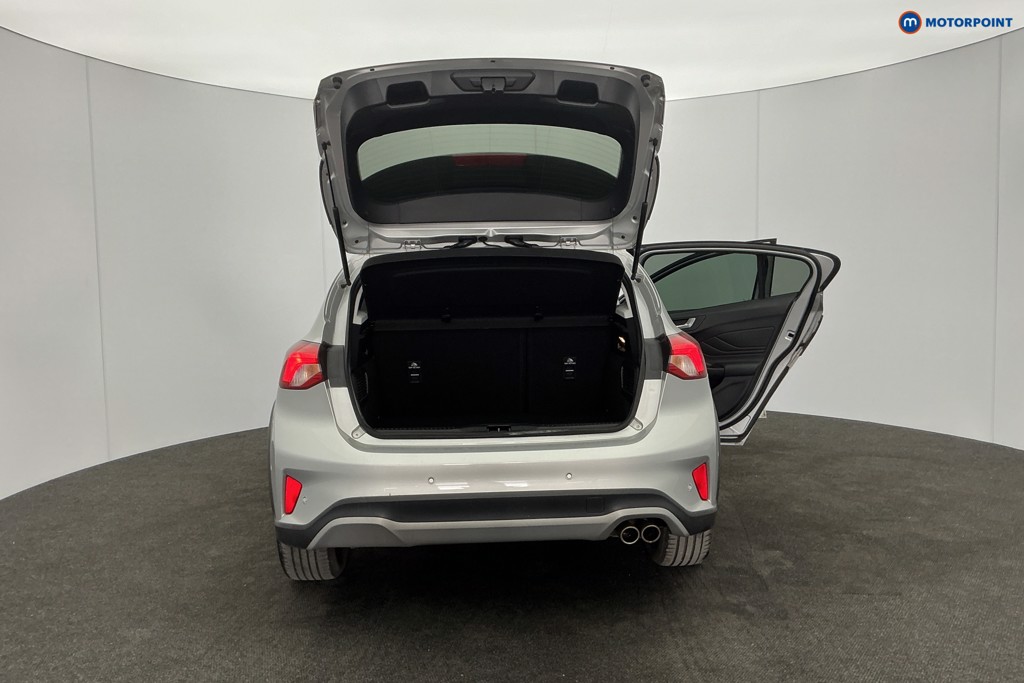 Ford Focus Active X Manual Petrol Hatchback - Stock Number (1616218) - 4th supplementary image