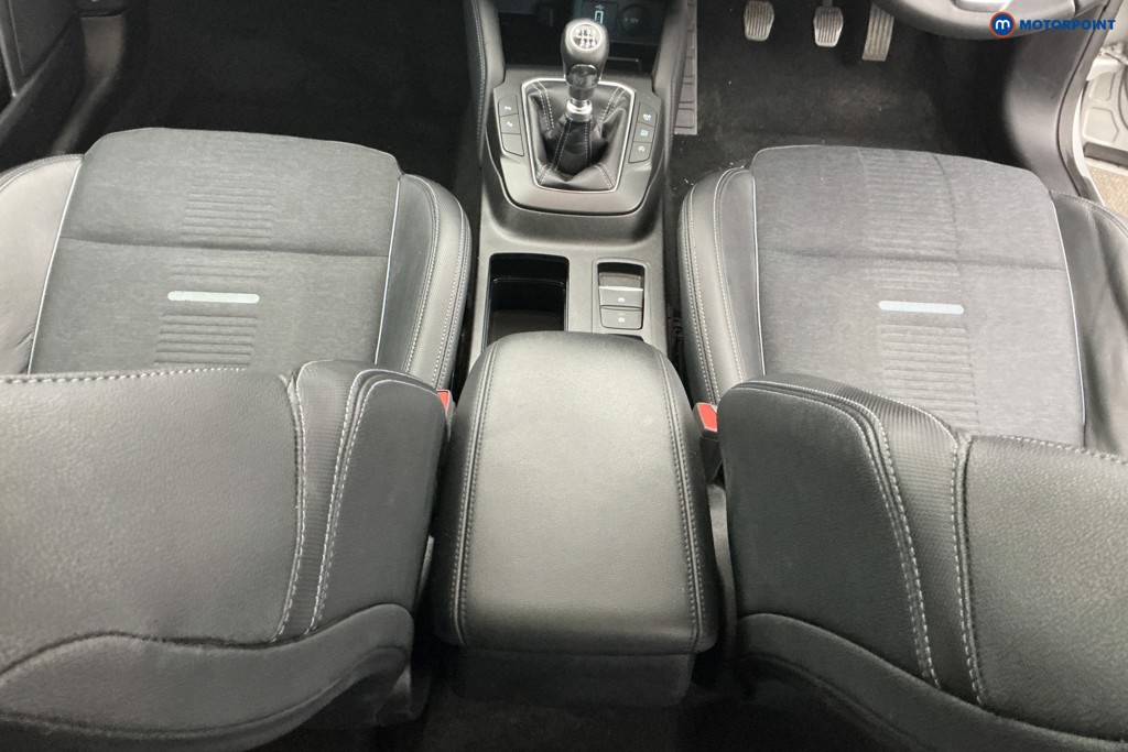 Ford Focus Active X Manual Petrol Hatchback - Stock Number (1616218) - 12th supplementary image