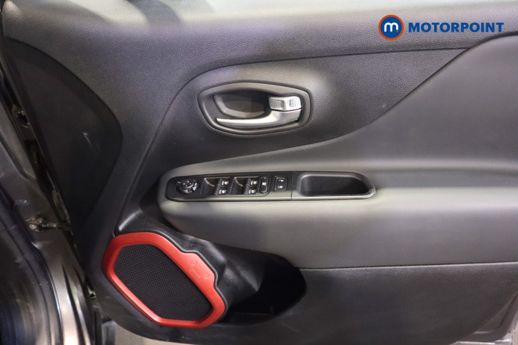 Jeep Renegade Trailhawk Automatic Petrol Plug-In Hybrid SUV - Stock Number (1616529) - 13th supplementary image