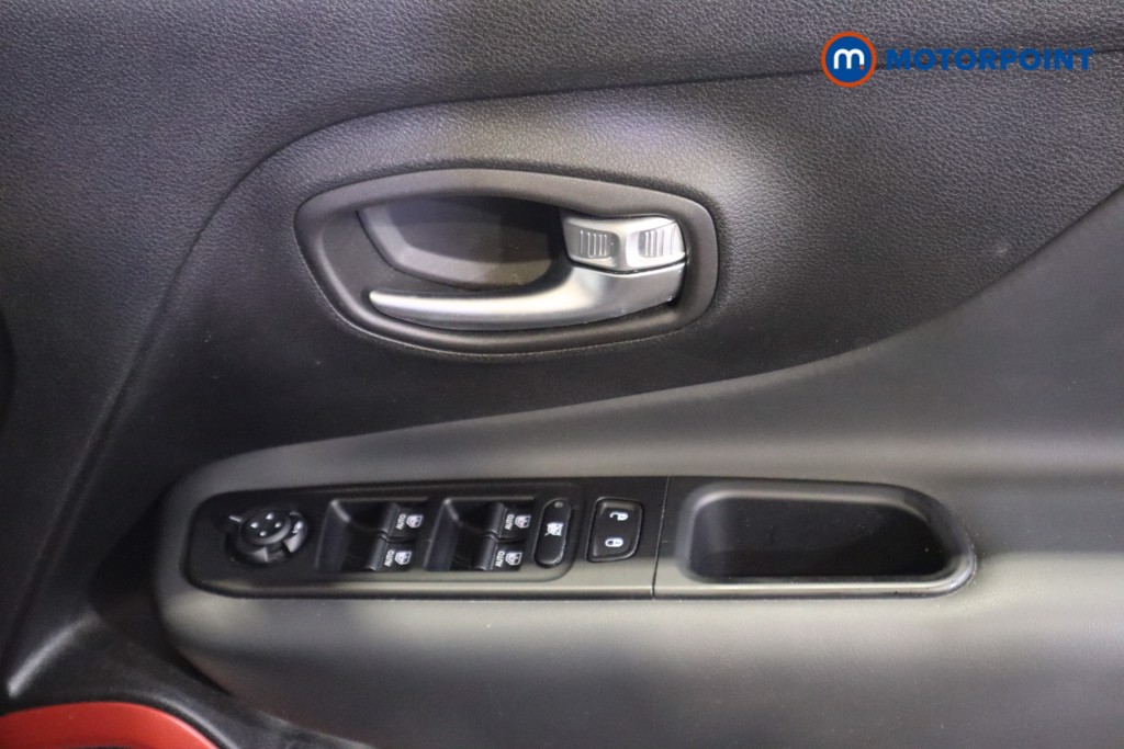 Jeep Renegade Trailhawk Automatic Petrol Plug-In Hybrid SUV - Stock Number (1616529) - 14th supplementary image