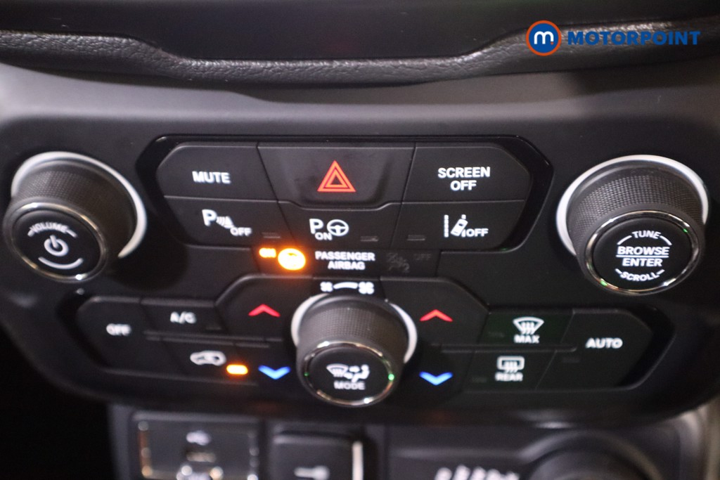 Jeep Renegade Trailhawk Automatic Petrol Plug-In Hybrid SUV - Stock Number (1616529) - 22nd supplementary image