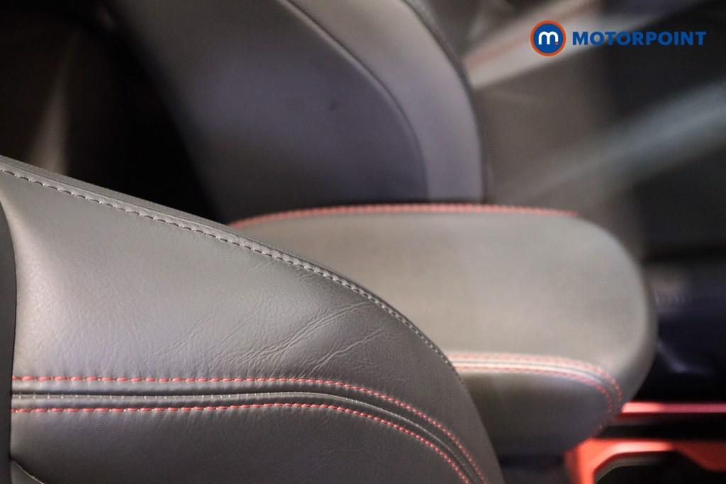 Jeep Renegade Trailhawk Automatic Petrol Plug-In Hybrid SUV - Stock Number (1616529) - 27th supplementary image