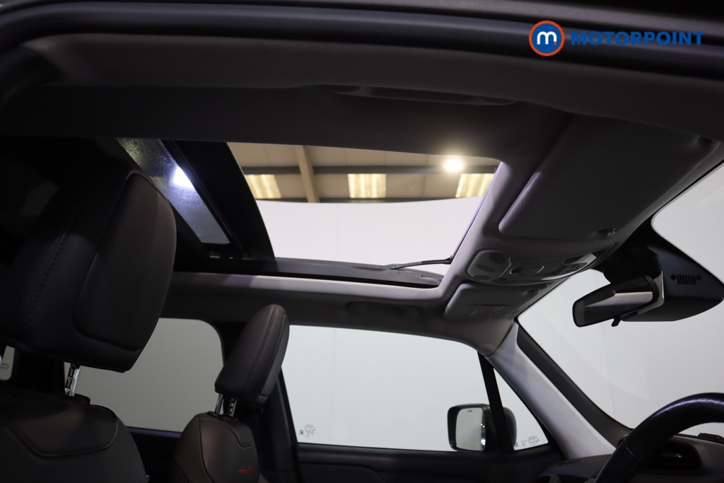 Jeep Renegade Trailhawk Automatic Petrol Plug-In Hybrid SUV - Stock Number (1616529) - 31st supplementary image