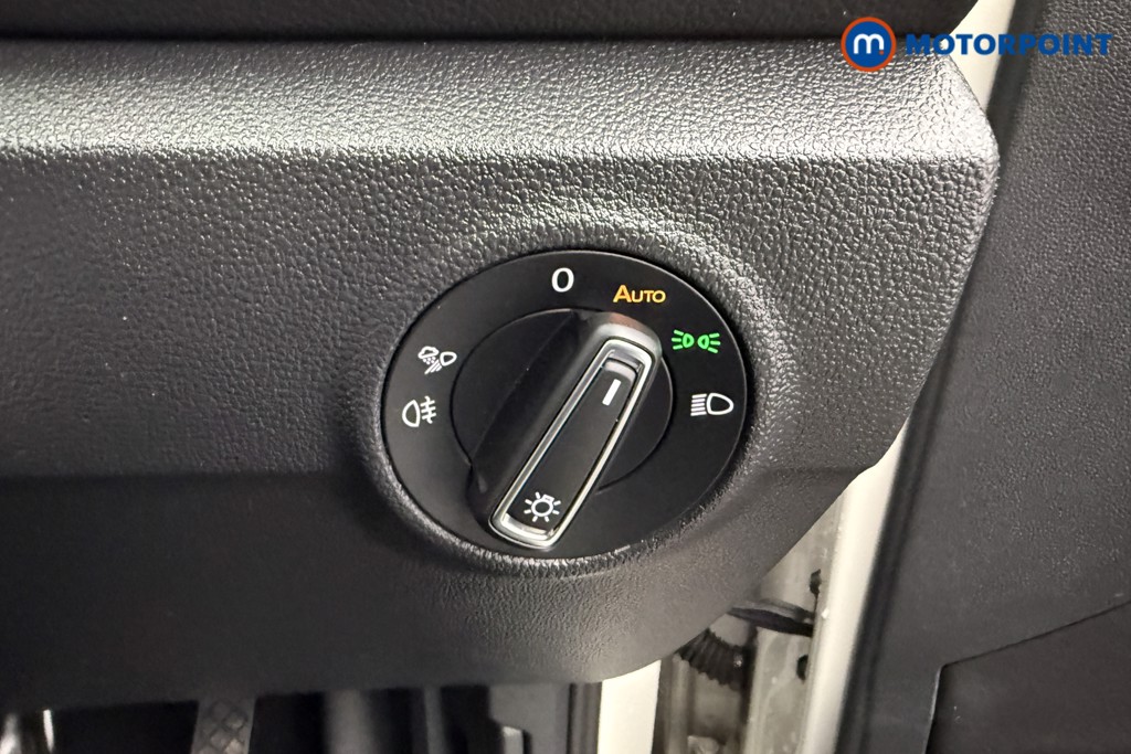 Volkswagen T-Roc Style Manual Petrol SUV - Stock Number (1616533) - 9th supplementary image