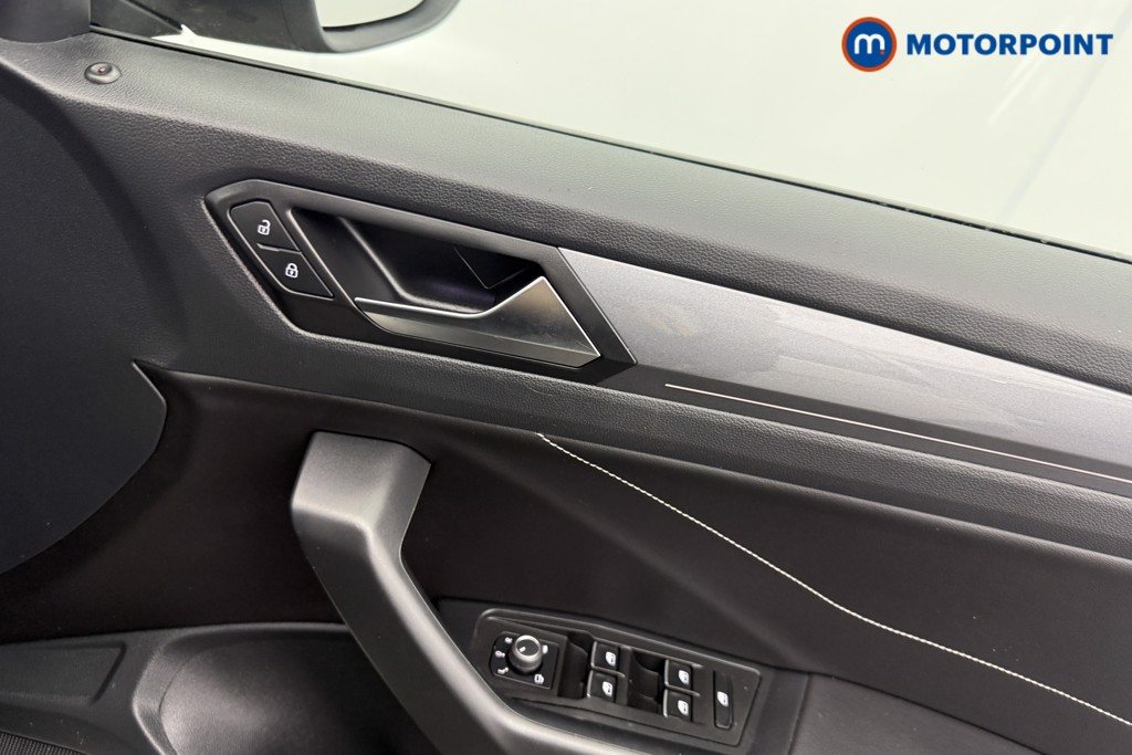Volkswagen T-Roc Style Manual Petrol SUV - Stock Number (1616533) - 10th supplementary image