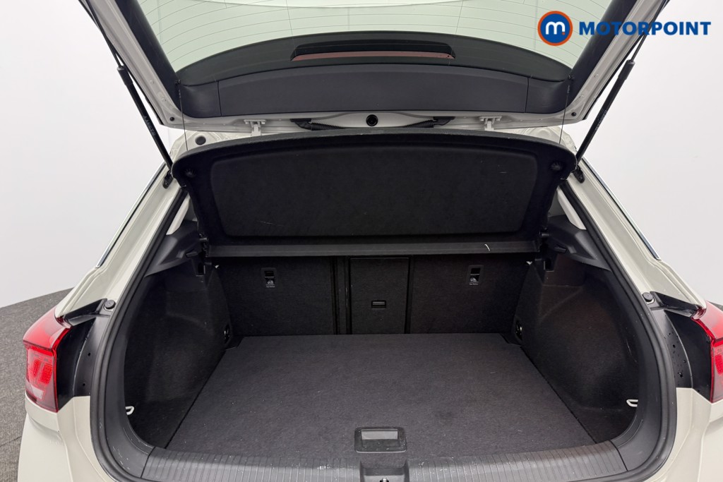 Volkswagen T-Roc Style Manual Petrol SUV - Stock Number (1616533) - 13th supplementary image