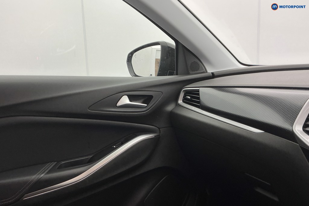 Vauxhall Grandland Ultimate Automatic Petrol SUV - Stock Number (1616551) - 23rd supplementary image