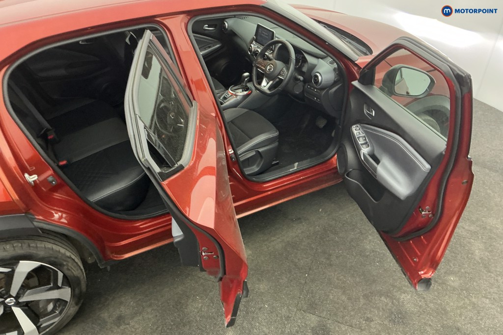 Nissan Juke Tekna Automatic Petrol SUV - Stock Number (1616576) - 5th supplementary image