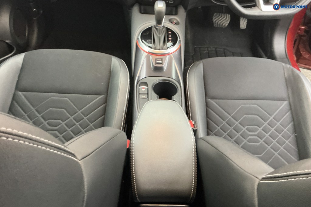 Nissan Juke Tekna Automatic Petrol SUV - Stock Number (1616576) - 13th supplementary image