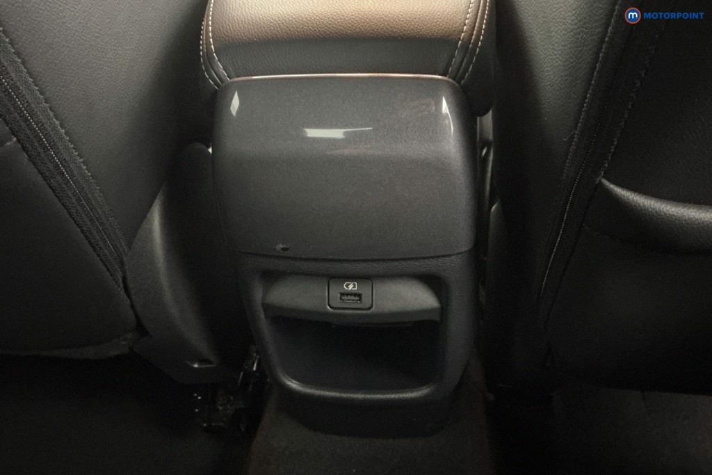 Nissan Juke Tekna Automatic Petrol SUV - Stock Number (1616576) - 16th supplementary image