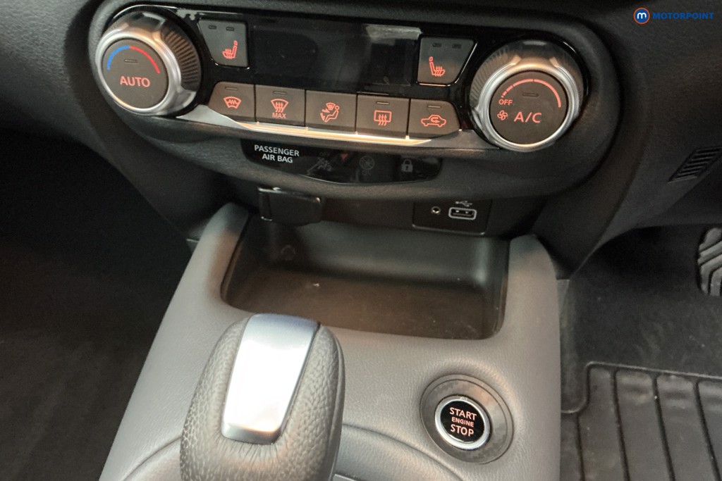 Nissan Juke Tekna Automatic Petrol SUV - Stock Number (1616576) - 20th supplementary image