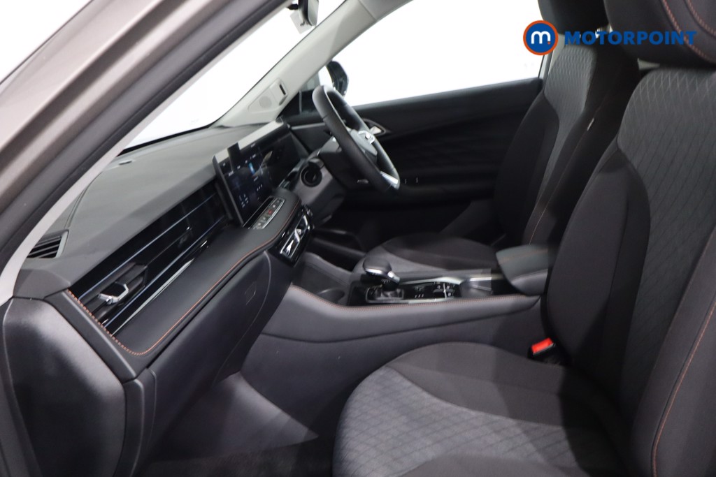 Mg Motor Uk HS SE Automatic Petrol-Electric Hybrid SUV - Stock Number (1616704) - 4th supplementary image