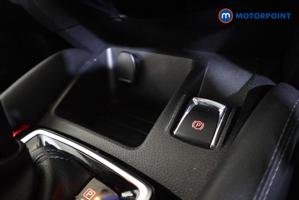 Nissan Qashqai Tekna Automatic Petrol SUV - Stock Number (1617954) - 9th supplementary image