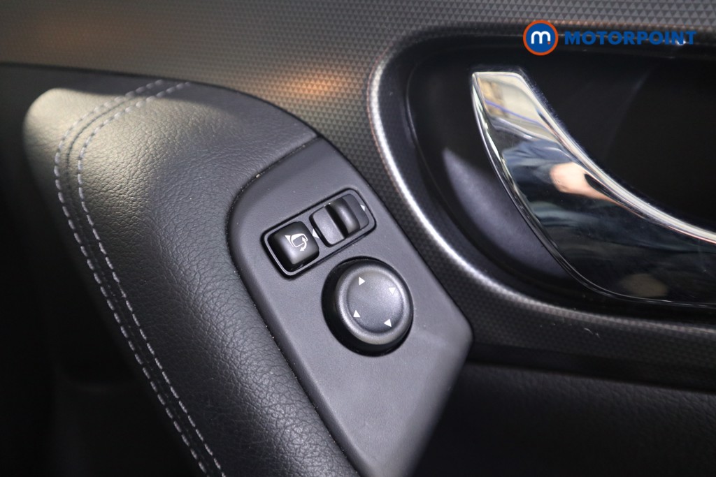 Nissan Qashqai Tekna Automatic Petrol SUV - Stock Number (1617954) - 16th supplementary image