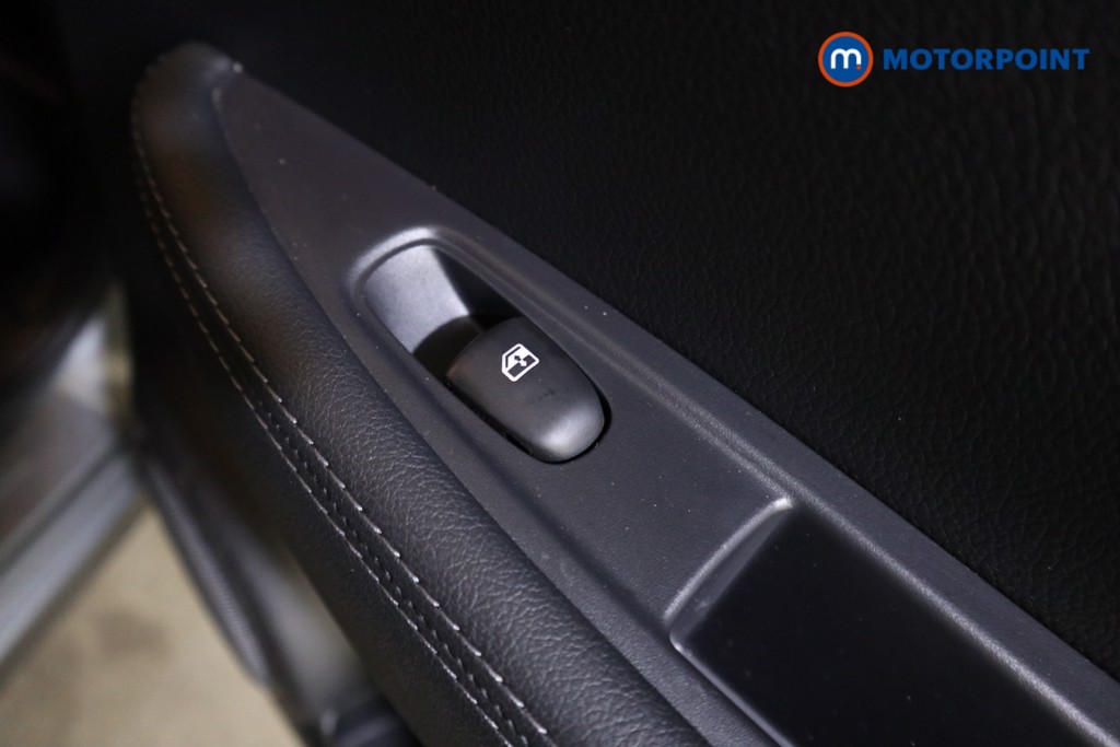 Nissan Qashqai Tekna Automatic Petrol SUV - Stock Number (1617954) - 24th supplementary image