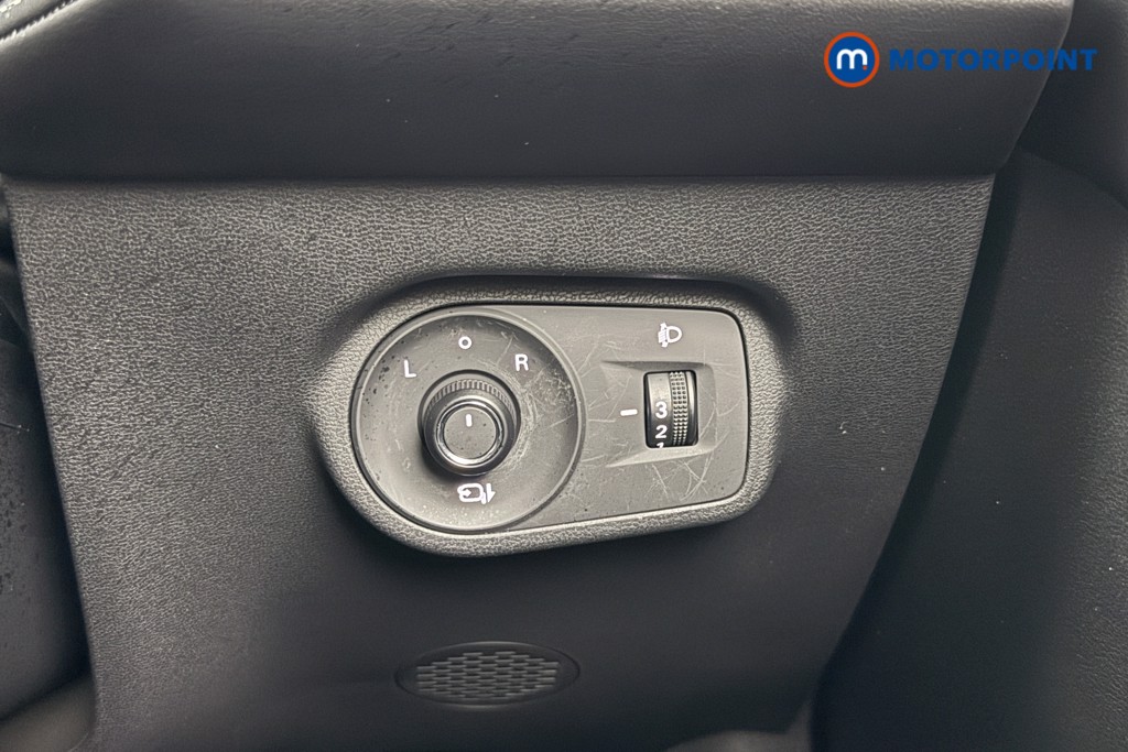 Mg Motor Uk ZS Trophy Automatic Petrol-Electric Hybrid SUV - Stock Number (1618263) - 21st supplementary image