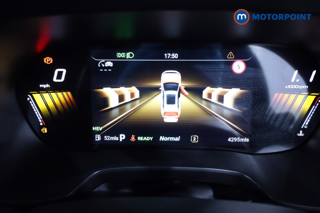 Mg Motor Uk ZS Trophy Automatic Petrol-Electric Hybrid SUV - Stock Number (1618519) - 16th supplementary image