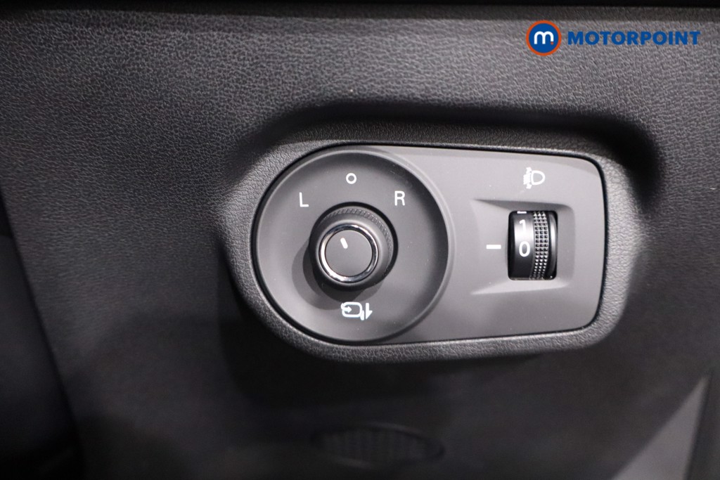 Mg Motor Uk ZS Trophy Automatic Petrol-Electric Hybrid SUV - Stock Number (1618519) - 17th supplementary image