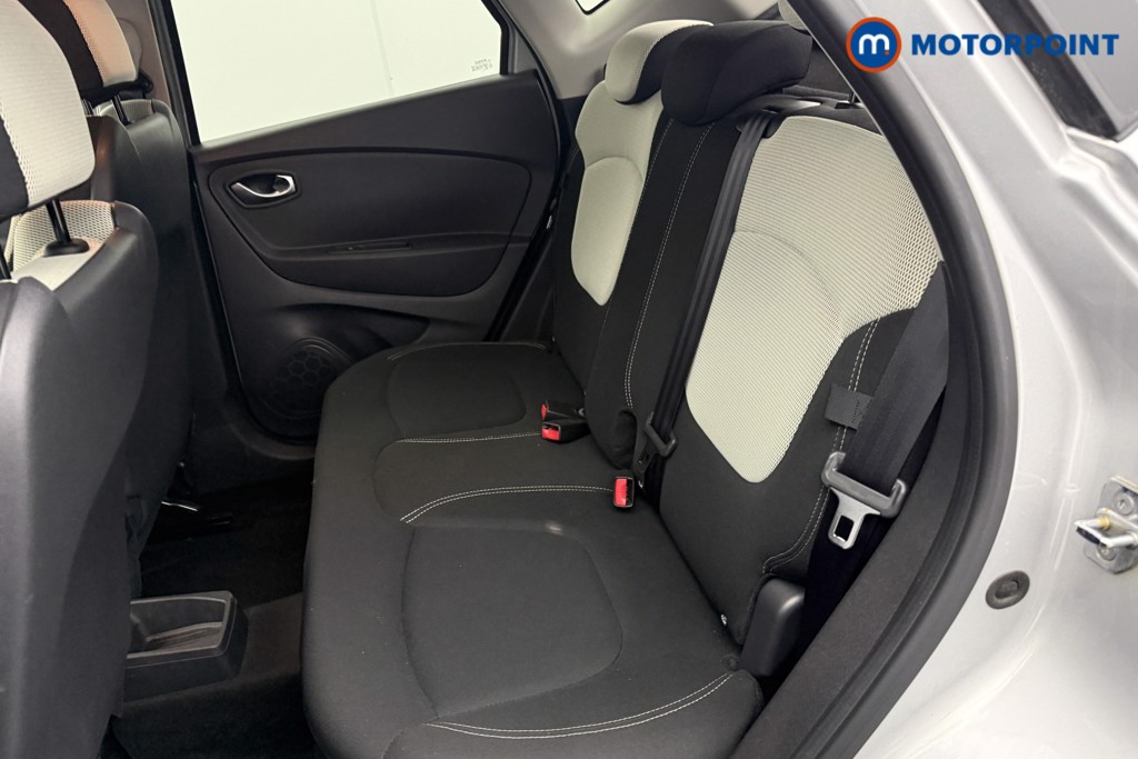 Renault Captur Iconic Automatic Petrol SUV - Stock Number (1619334) - 10th supplementary image