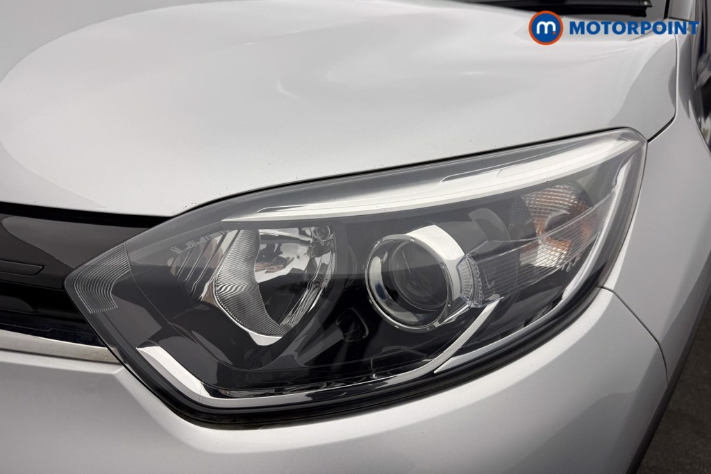 Renault Captur Iconic Automatic Petrol SUV - Stock Number (1619334) - 13th supplementary image