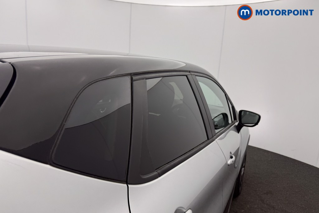 Renault Captur Iconic Automatic Petrol SUV - Stock Number (1619334) - 16th supplementary image