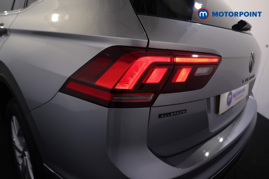 Volkswagen Tiguan Allspace Life Manual Petrol SUV - Stock Number (1619820) - 31st supplementary image