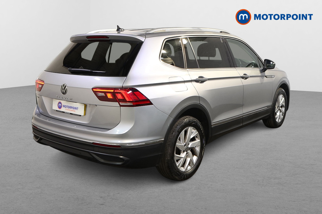 Volkswagen Tiguan Allspace Life Manual Petrol SUV - Stock Number (1619820) - Drivers side rear corner