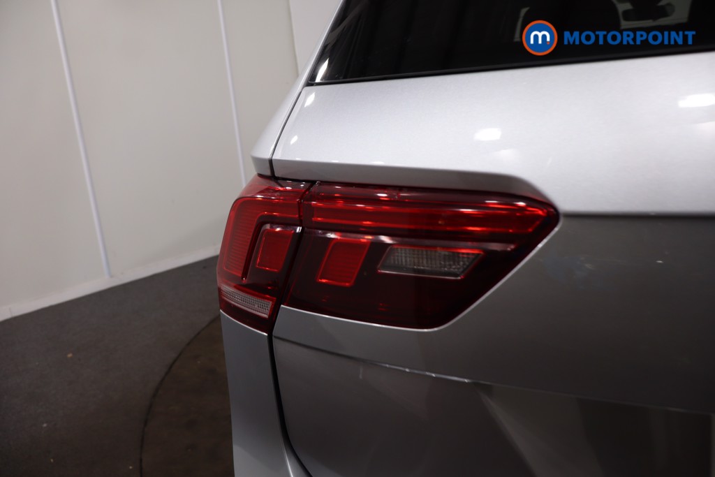 Volkswagen Tiguan Allspace Life Automatic Petrol SUV - Stock Number (1620899) - 37th supplementary image
