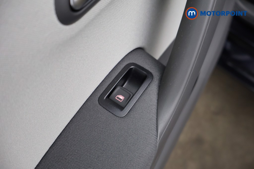 Volkswagen Polo Se Design Manual Petrol Hatchback - Stock Number (1621557) - 32nd supplementary image