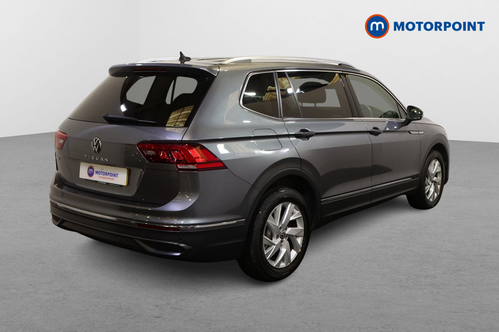 Volkswagen Tiguan Allspace Life Manual Petrol SUV - Stock Number (1622596) - Drivers side rear corner