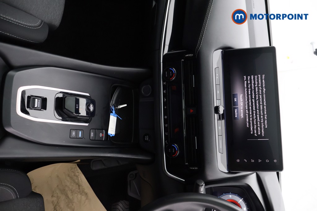 Nissan Qashqai N-Connecta Automatic Petrol-Electric Hybrid SUV - Stock Number (1622809) - 19th supplementary image