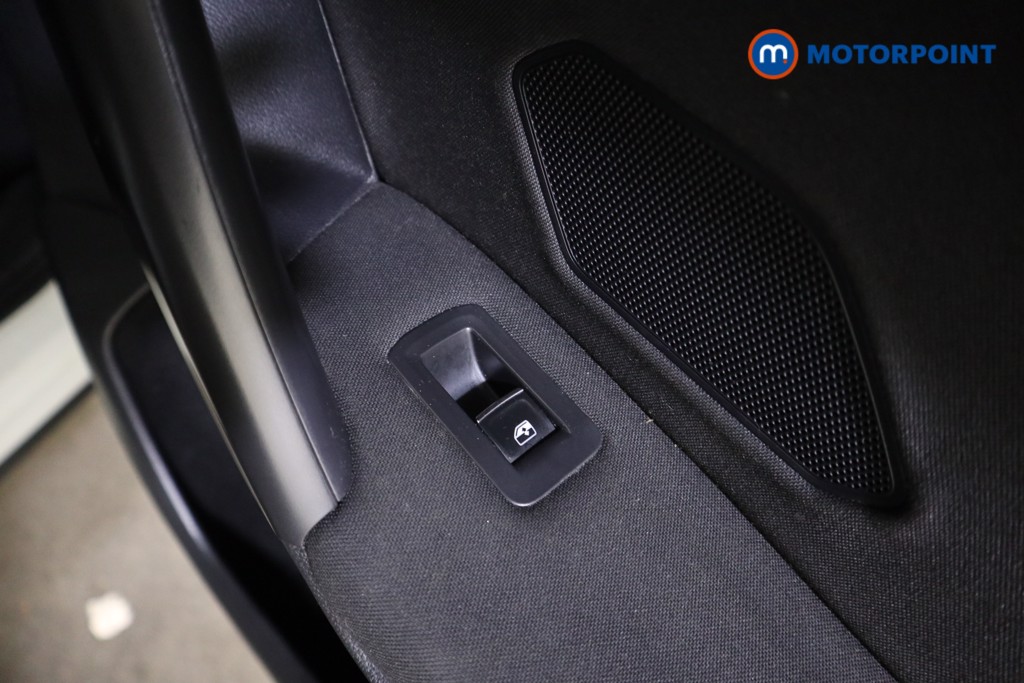 Volkswagen Tiguan Allspace Life Automatic Petrol SUV - Stock Number (1622867) - 22nd supplementary image