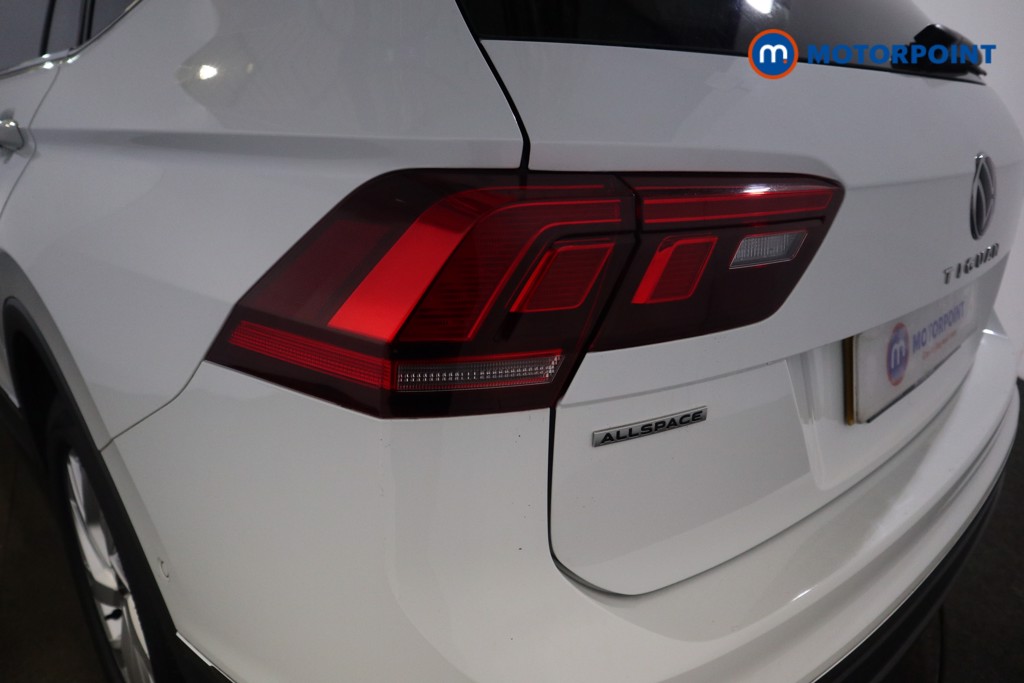 Volkswagen Tiguan Allspace Life Automatic Petrol SUV - Stock Number (1622867) - 32nd supplementary image