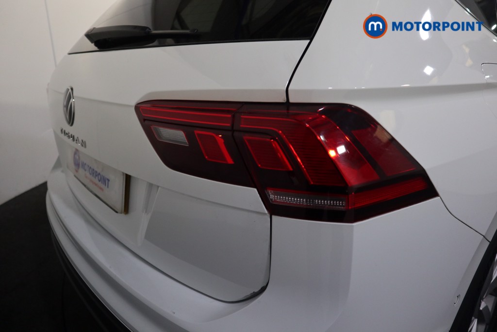 Volkswagen Tiguan Allspace Life Automatic Petrol SUV - Stock Number (1622867) - 33rd supplementary image