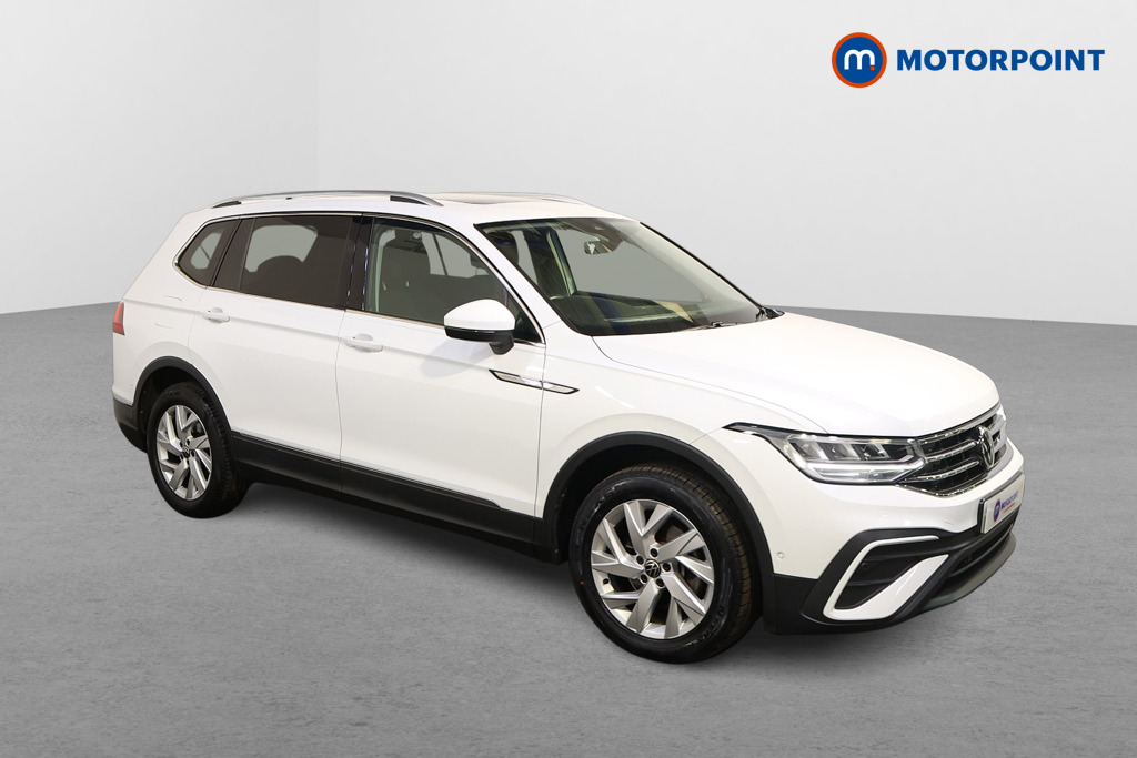 Volkswagen Tiguan Allspace Life Automatic Petrol SUV - Stock Number (1622867) - Drivers side front corner