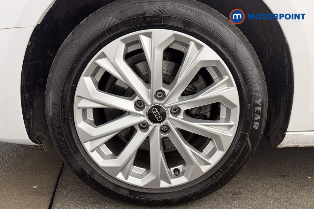 Audi A4 Technik Automatic Petrol Saloon - Stock Number (1622873) - 4th supplementary image