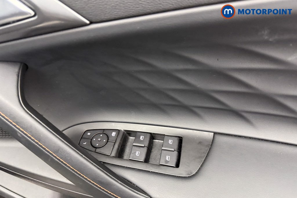 Mg Motor Uk HS SE Automatic Petrol-Electric Hybrid SUV - Stock Number (1623055) - 9th supplementary image