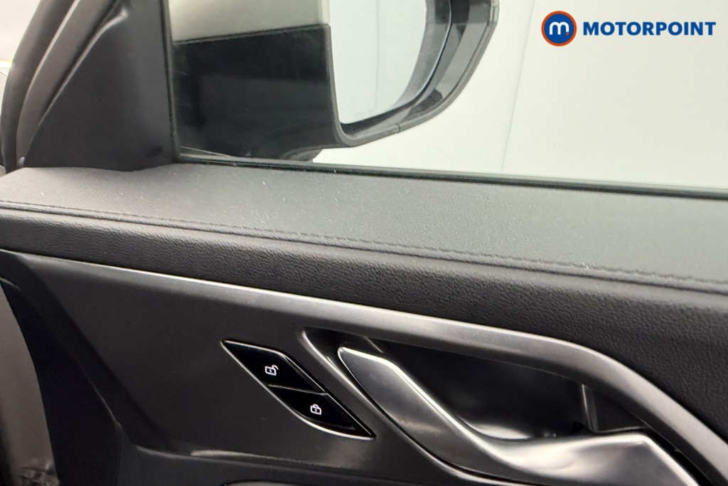 Mg Motor Uk HS SE Automatic Petrol-Electric Hybrid SUV - Stock Number (1623055) - 10th supplementary image